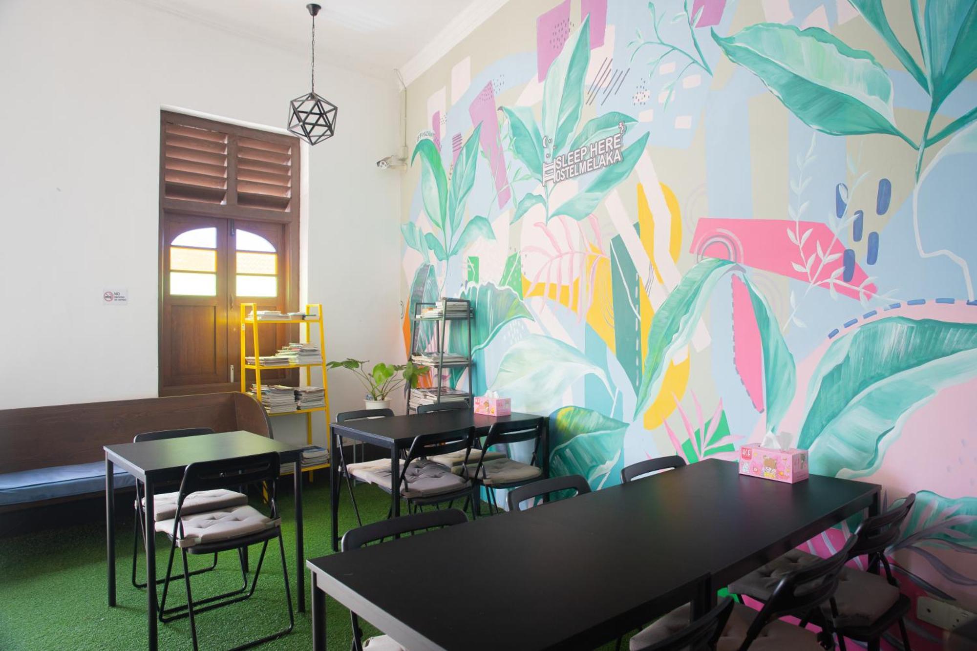Sleep Here Hostel, Melaka Εξωτερικό φωτογραφία