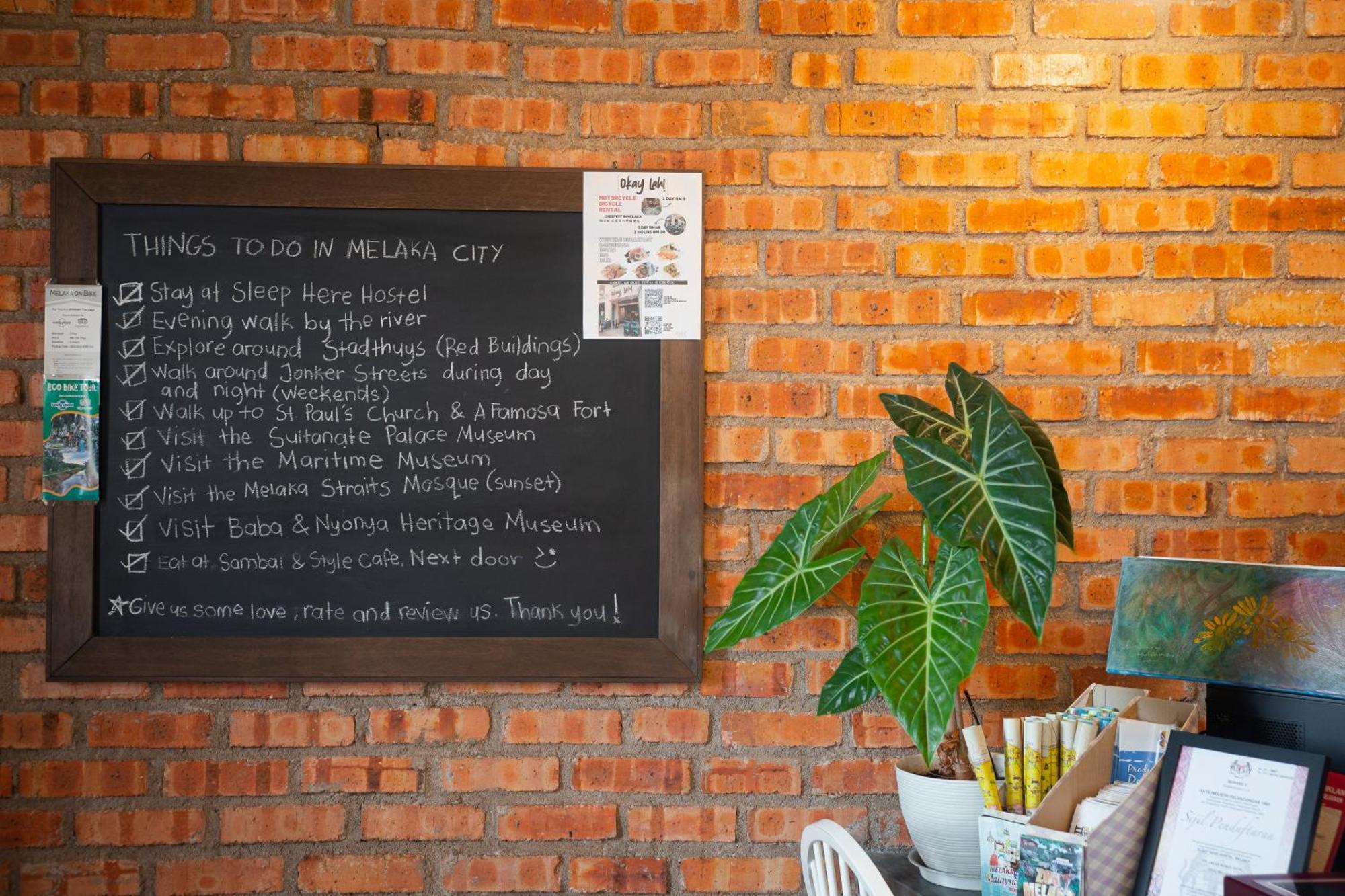 Sleep Here Hostel, Melaka Εξωτερικό φωτογραφία